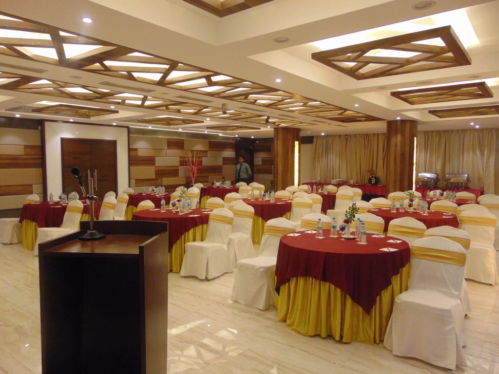 Orbett Hotel Pune Dış mekan fotoğraf